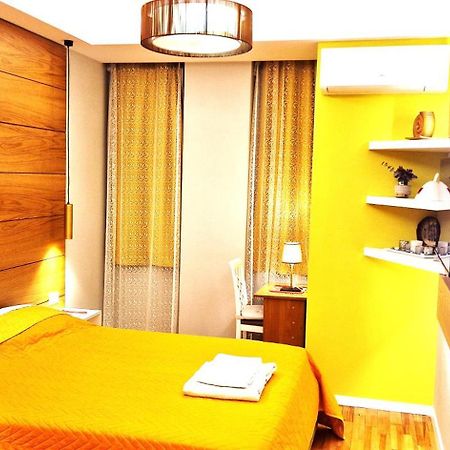 Central Comfy Apartment ティラナ エクステリア 写真